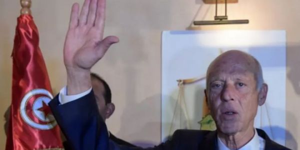 قيس سعيد يرفض “صدقة” الاتحاد الأوروبي في ملف الهجرة